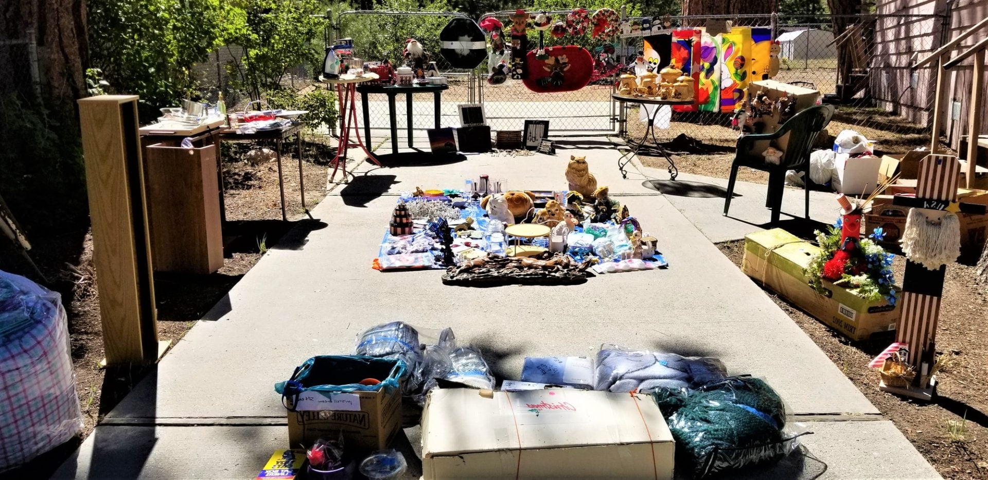 8 Tips for Pricing Items for a Yard Sale Before Selling Your House