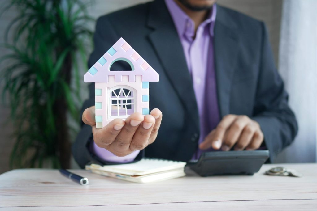 We Buy Houses In Norwood, Ma - Learn About How We Can Make The Cash Sale Process Easier For You 2 Sell My Norwood Home For Cash